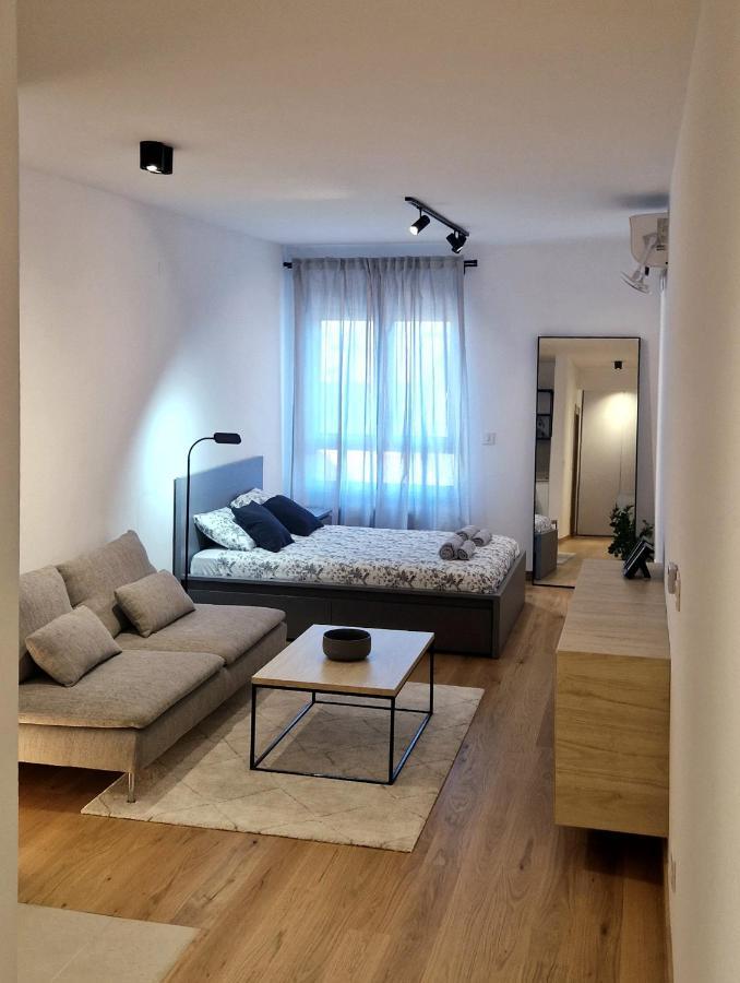 Studio Mini54 Белград Экстерьер фото